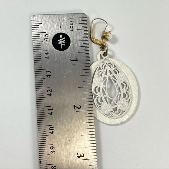 Vintage West Germany White Enamel Filigree Dangle Earrings Hoop Setting Bridal - Picture 7 of 7
